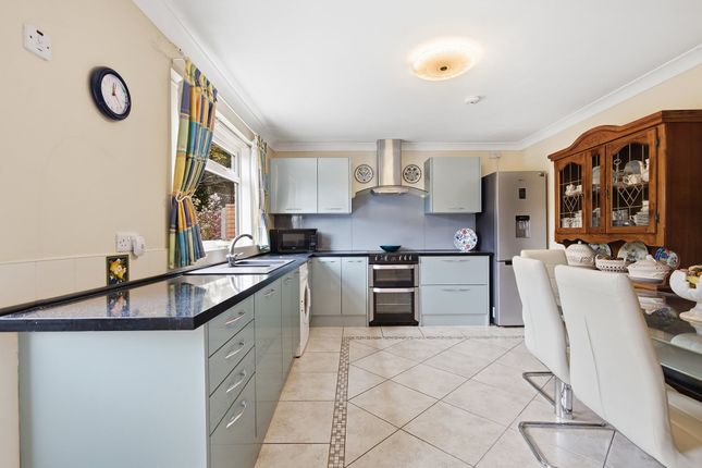 Ascot Drive, Cusworth Docnaster photo 4