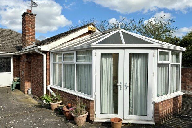 Bungalow to rent in Covert Close, Nottingham