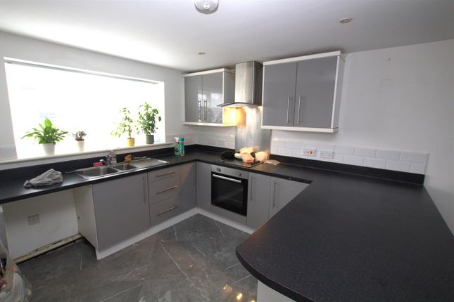 Thumbnail Flat to rent in Dixons Bank, Marton-In-Cleveland, Middlesbrough