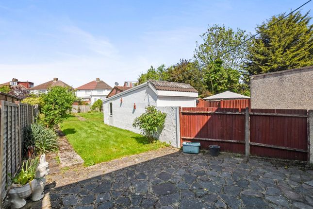 15, Felbridge Avenue, Stanmore photo 2