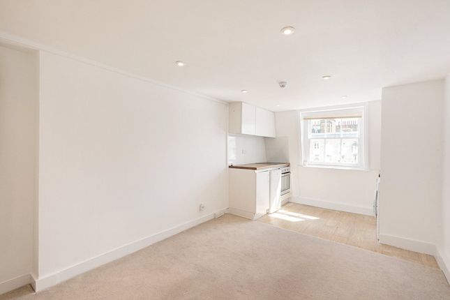 Room 46, 32, Onslow Gardens, London photo 3