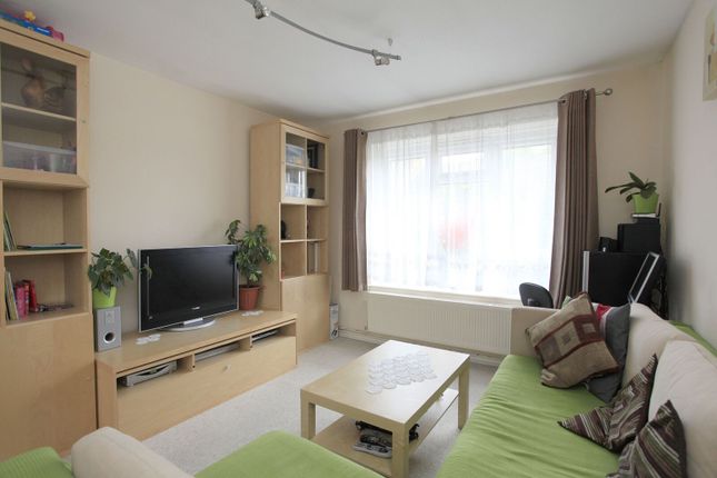 Cricklewood Lane, Child's Hill photo 4
