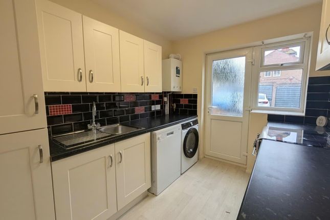 Church Road, Colwyn Bay photo 4