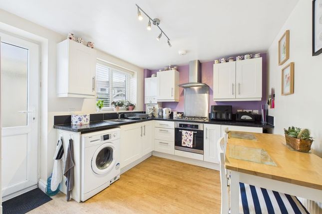 4 Buckfield Row, Moor Street, Camborne photo 2