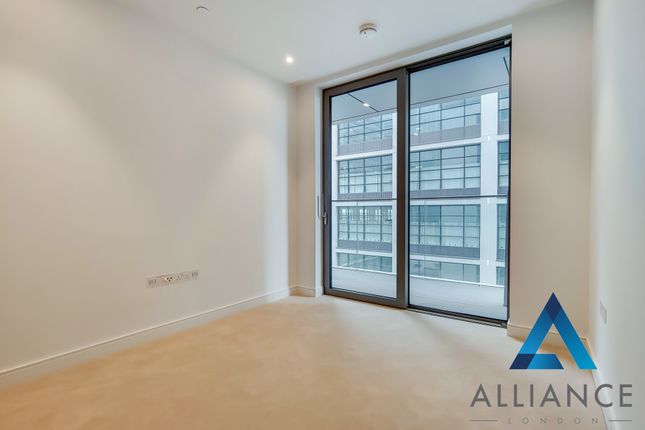 Flat for sale in 10 Park Drive, London, Greater London