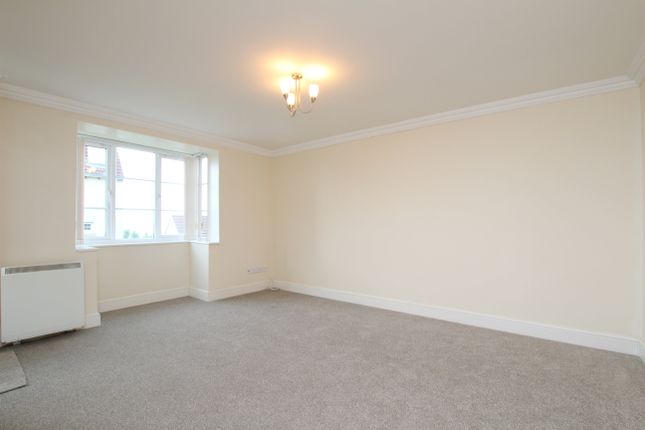 Flat to rent in Kilkenny Place, Portishead, Bristol