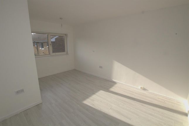 11, Endeston Road, Middlesbrough photo 5