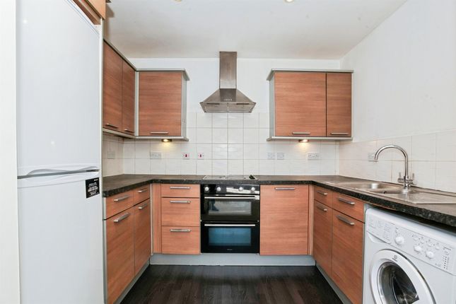 Flat 35, Quadrivium Point, Tuns Lane, Slough photo 4