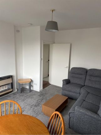 2-bed flat on 7, Dunolly Place, St. Andrews, £1,350/mo