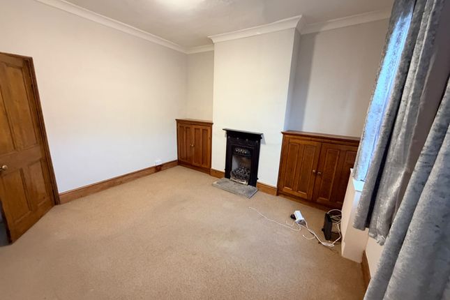 234, Chesterfield photo 3