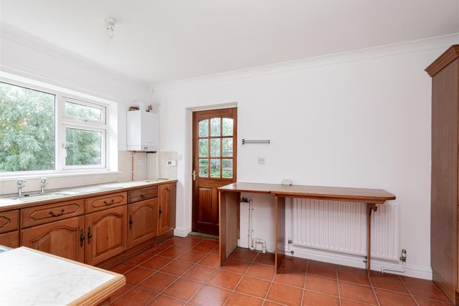 Ladyman Lodge, Horseshoe Road, Spalding photo 4