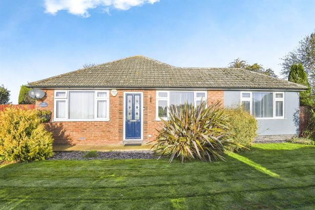 Thumbnail Detached bungalow for sale in Middlemarsh Road, Burgh Le Marsh, Skegness