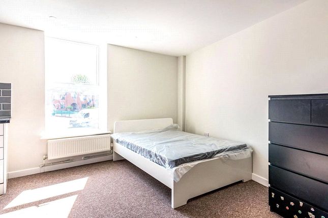 Flat 2, 37, Park Street, Telford photo 4