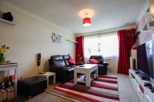 Flat for sale in Wollaston Close, Gillingham, Kent