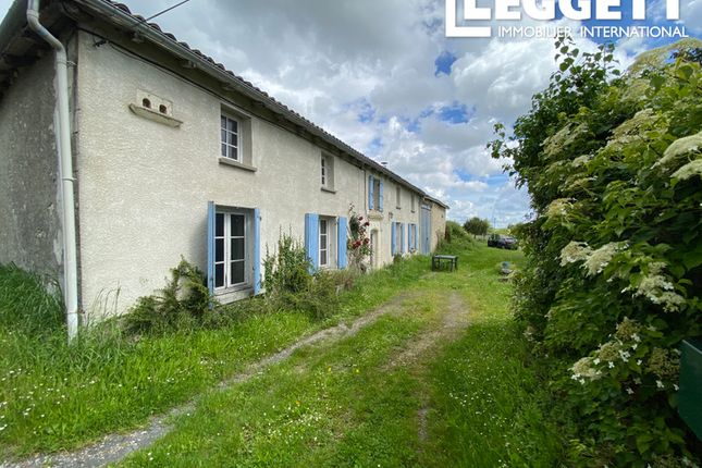 Villa for sale in Léoville, Charente-Maritime, Nouvelle-Aquitaine
