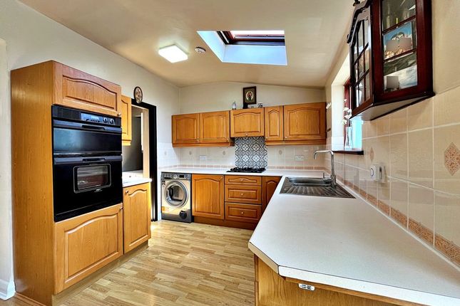 45, Beechmount Avenue, London photo 4