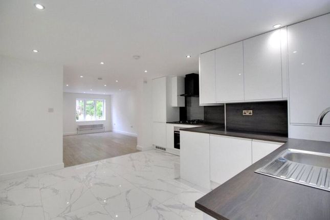 14a, Conway Drive, Hampshire photo 4