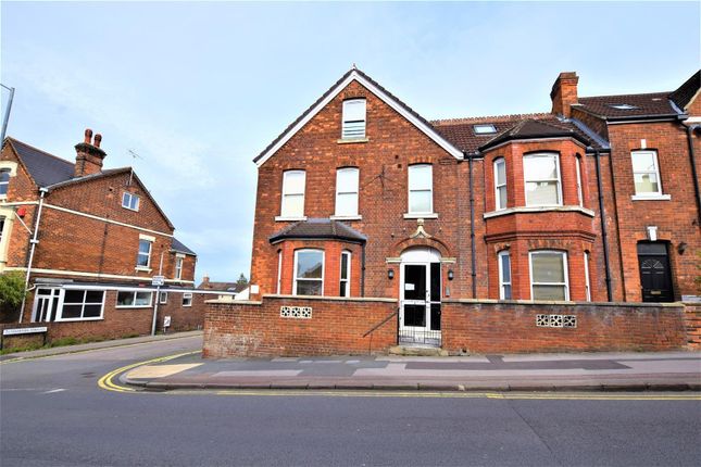 Thumbnail Flat to rent in Victoria Road, Swindon