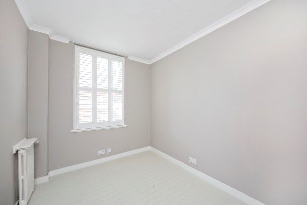 Flat to rent in Whiteheads Grove, Chelsea