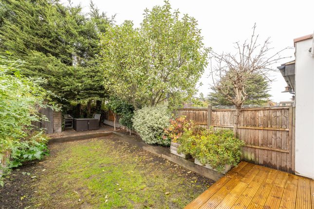 Albert Road, South Woodford photo 2