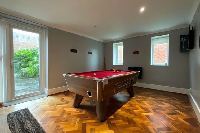 Flat for sale in Brentwood Court, Southport