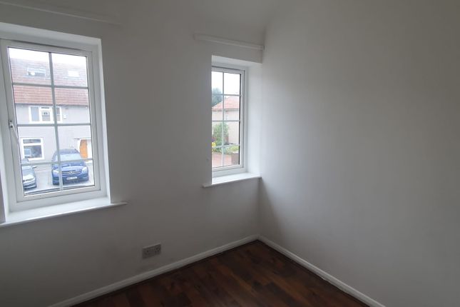 Sterry Road, Dagenham photo 4