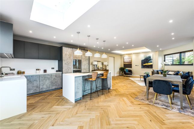 Mews house for sale in Oak Hill Park Mews, Hampstead, London