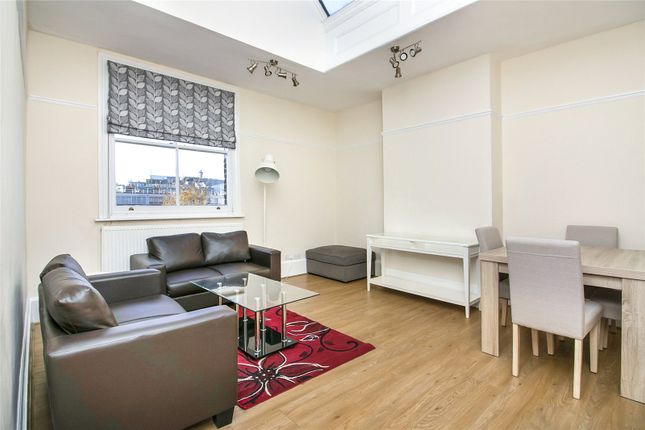 Thumbnail Flat to rent in Doughty Street, Bloomsbury, London