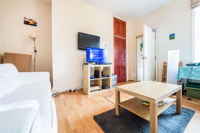 239 Helmsley Rd - Hi.Jpg