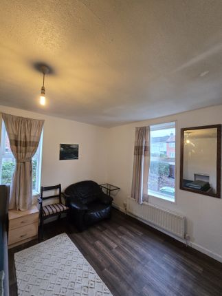 169, Middleton Road, Carshalton photo 4
