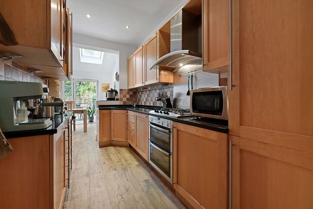 12, Drury Road, West Harrow photo 3
