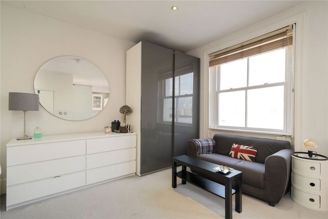Studio flat on Flat 7, 2, Colville Square, London, £2,100/mo