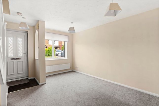 24, Stroma Avenue, Worcester photo 4