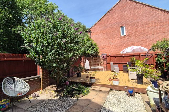 14 Otter Close, Ibstock photo 4