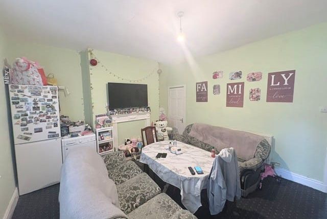 64, Queensberry Road, Burnley photo 2