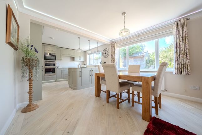 17 Grange Drive, Hinckley photo 2