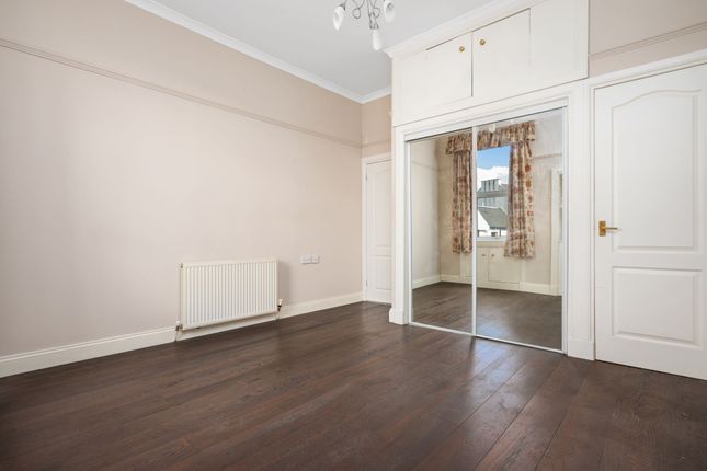 Flat for sale in Main Street, Townhill
