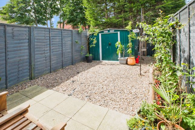 3, Wheatley Lane, West Yorkshire photo 4