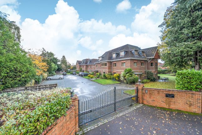 1376839-1-690Dec1...