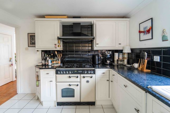 5, Hill Brow Close, Rowlands Castle photo 3