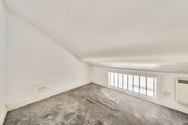 Flat 3, 22, Castle Crescent, Reading photo 4