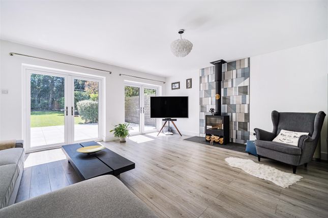 79, Ellis Road, Crowthorne photo 3