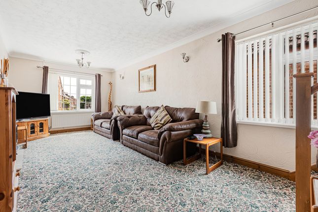 67, Abingdon Road, Drayton photo 3