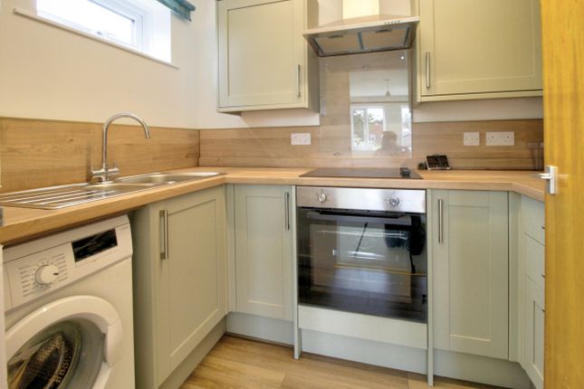 Flat 3, Longford Court, London Road, Sevenoaks photo 3