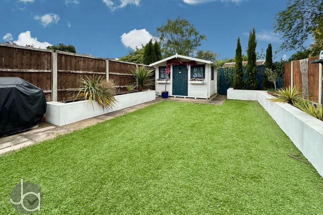 15, Norbury Close, Colchester photo 2