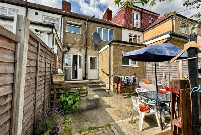 Terraced house for sale in Ribblesdale Avenue, Greater London