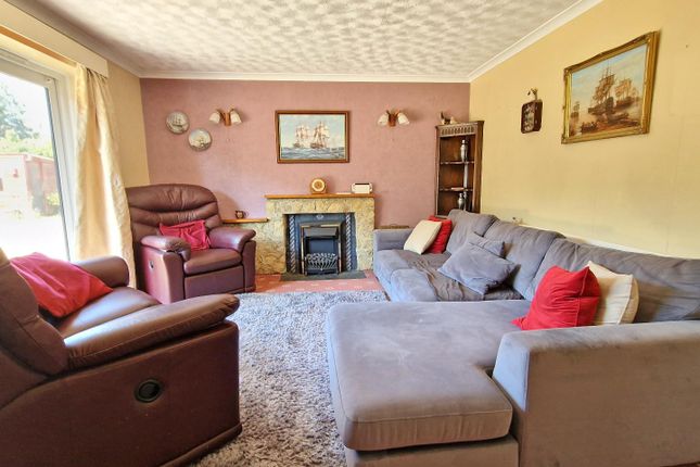 6, St Marys Close, Bicester photo 3