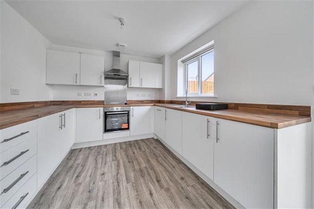 35, Dovecote Avenue, Goldthorpe, Rotherham photo 2