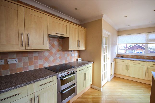 122, Brookfield Road, Bedfordshire photo 3