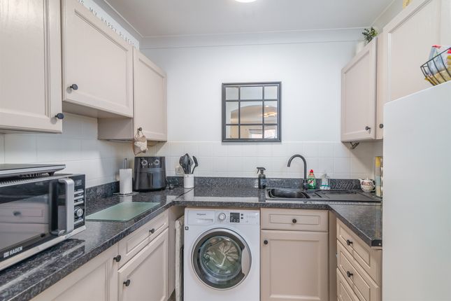 9, Baker Mews, Maldon photo 3